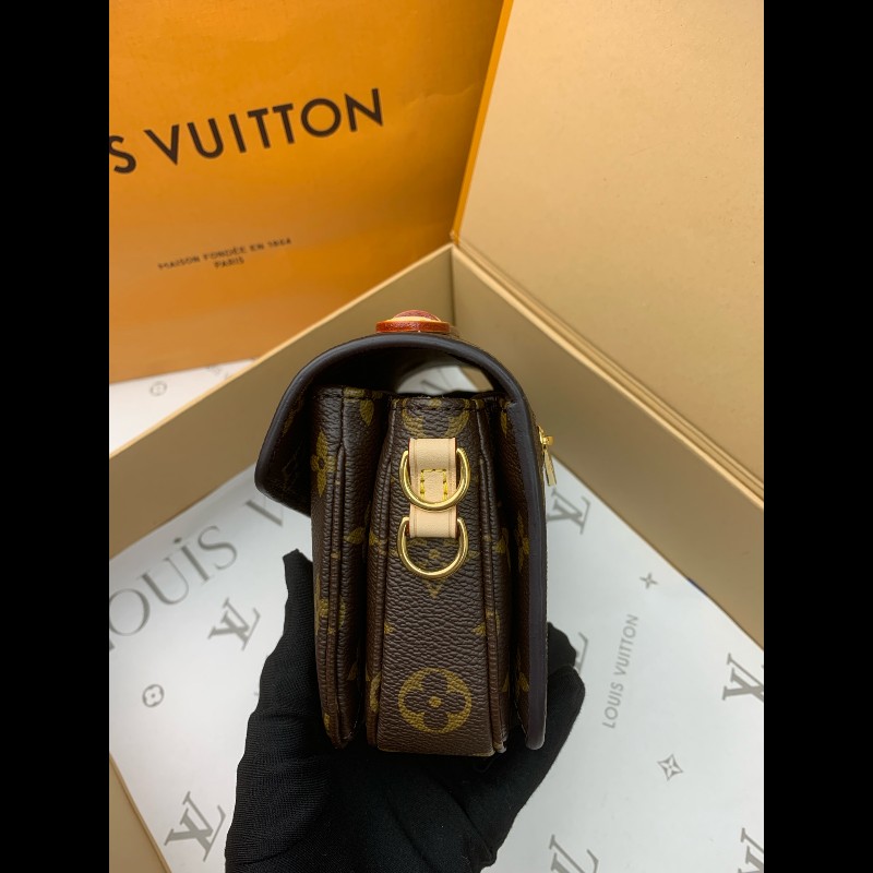 LV  新款老花小郵差 自帶一根鏈條-3