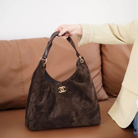 Chanel香奈儿26C麂皮hobo超大maxi