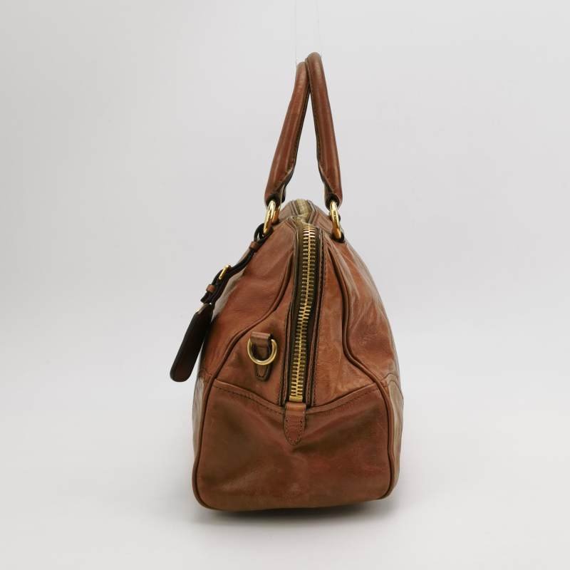 Prada油蠟皮純色字母logo拉鏈斜挎包單肩包-2