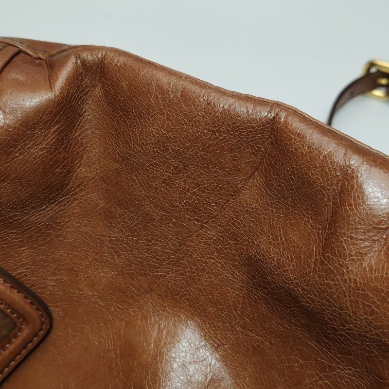 Prada油蠟皮純色字母logo拉鏈斜挎包單肩包-19