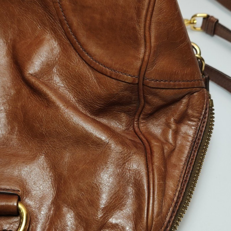 Prada油蠟皮純色字母logo拉鏈斜挎包單肩包-22