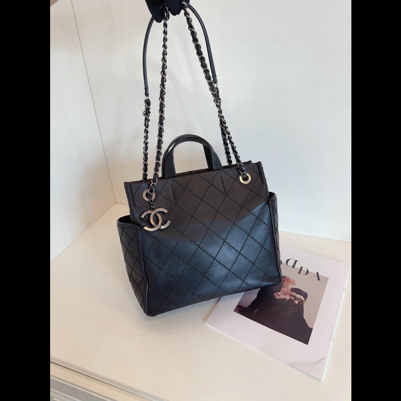 Chanel 3ways tote
黑銀牛皮菱格托特
小號-5