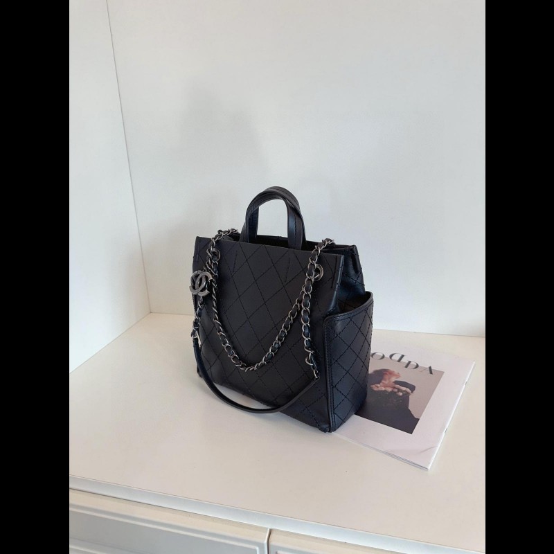Chanel 3ways tote
黑銀牛皮菱格托特
小號-7