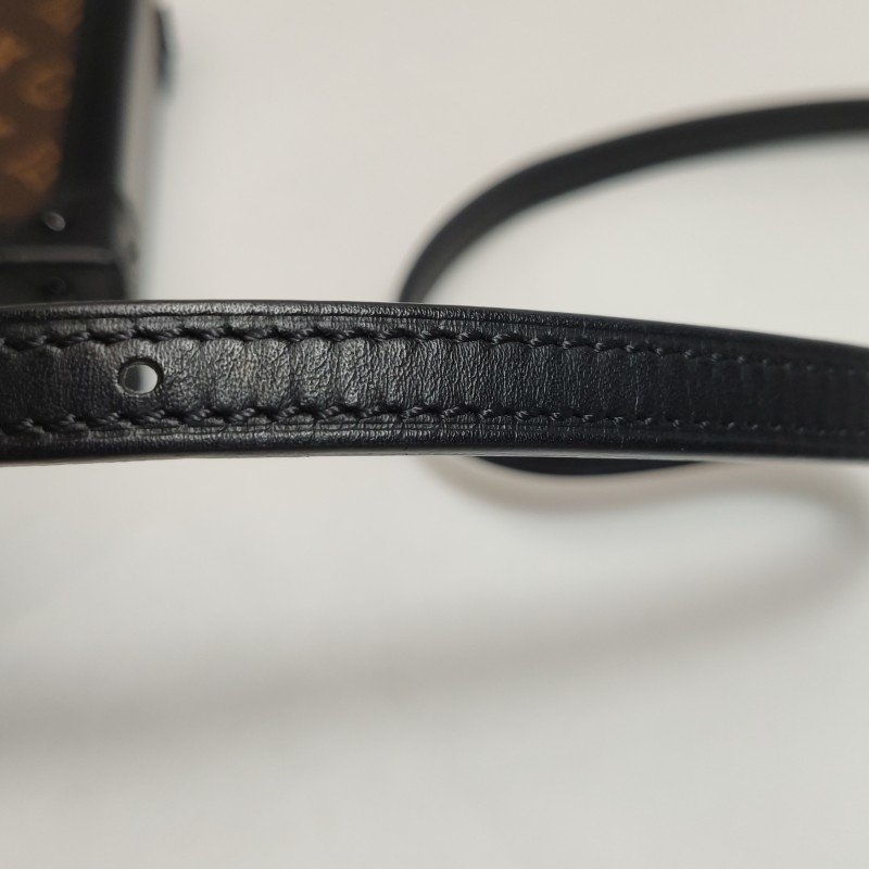 Louis Vuitton(LV)Trunk Vertical牛皮老花S-lock鎖扣斜挎包單肩包-10