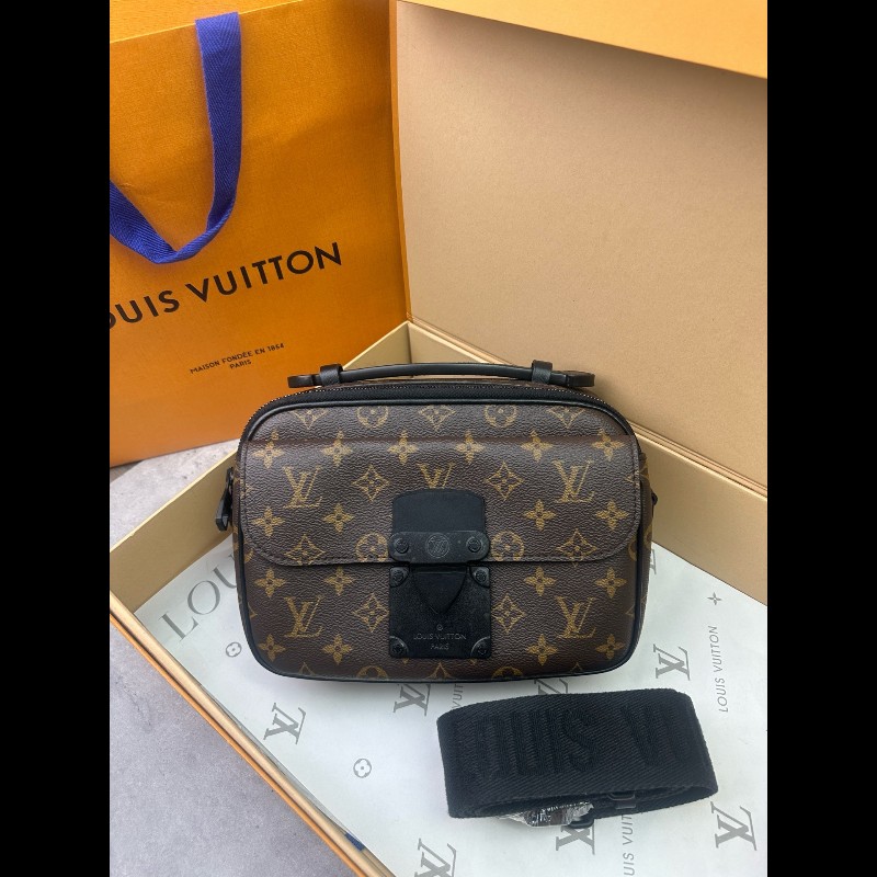 LV slock 黑色鎖頭男士郵差包 五金帶膜-0