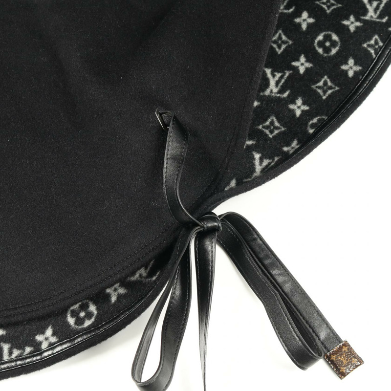 路易威登 Monogram 羊毛真絲連帽斗篷 黑色 #34 二手女款-6