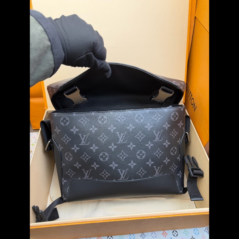 LV路易威登 黑老花郵差包 黑武士 M40511 可送禮-4