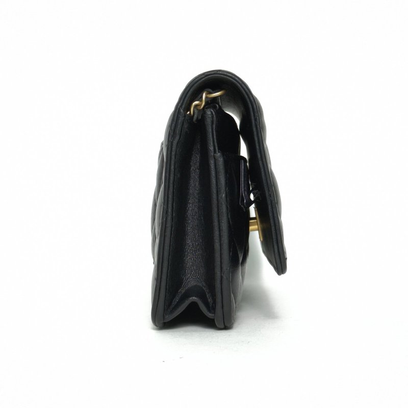 CHANEL CFWOC19黑色羊皮晶片開金扣金球調節扣肩帶肩背包-3