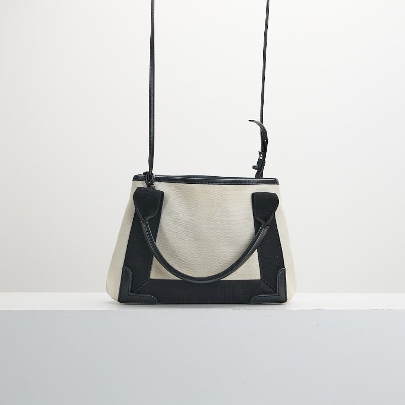 二手Balenciaga navy cabas 帆布包xs/白色黑字-1