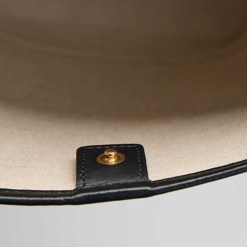 二手Celine 刺繡小號水桶包/熊貓配色-17