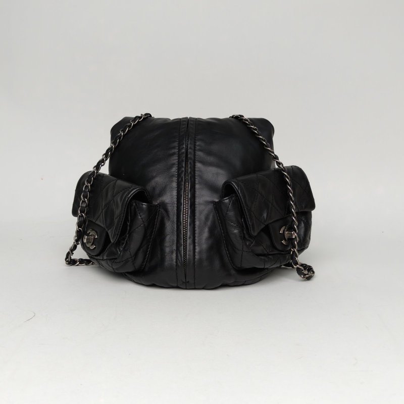 CHANEL 黑色牛皮17開銀扣中古Chanel青蛙雙肩包大號21*34肩背包-0