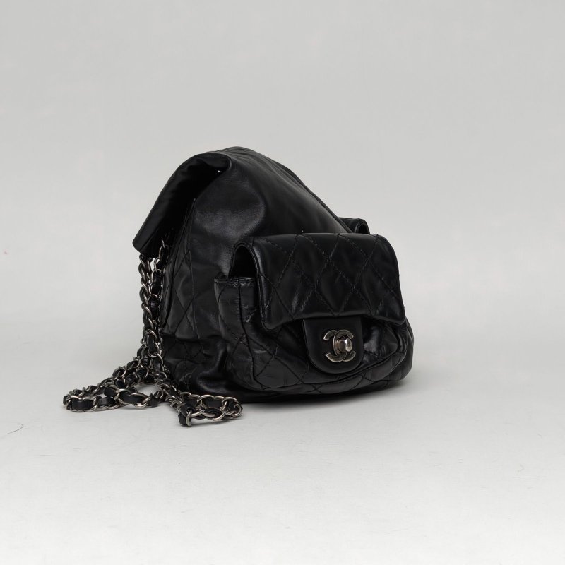 CHANEL 黑色牛皮17開銀扣中古Chanel青蛙雙肩包大號21*34肩背包-3