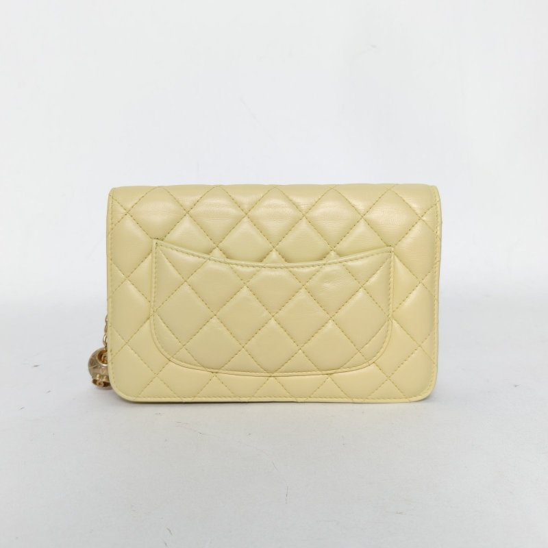CHANEL CFWOC19黃色羊皮30開金扣金球調節扣肩帶肩背包-2