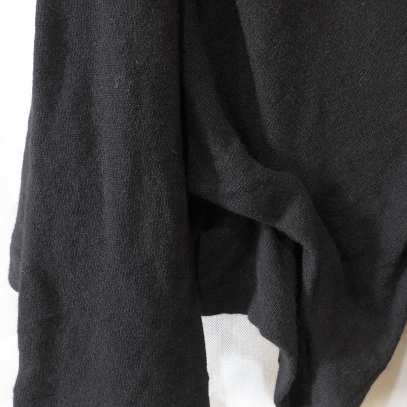 Y’s 黑色不規則剪裁結構毛衣-1