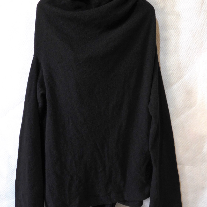 Y’s 黑色不規則剪裁結構毛衣-3