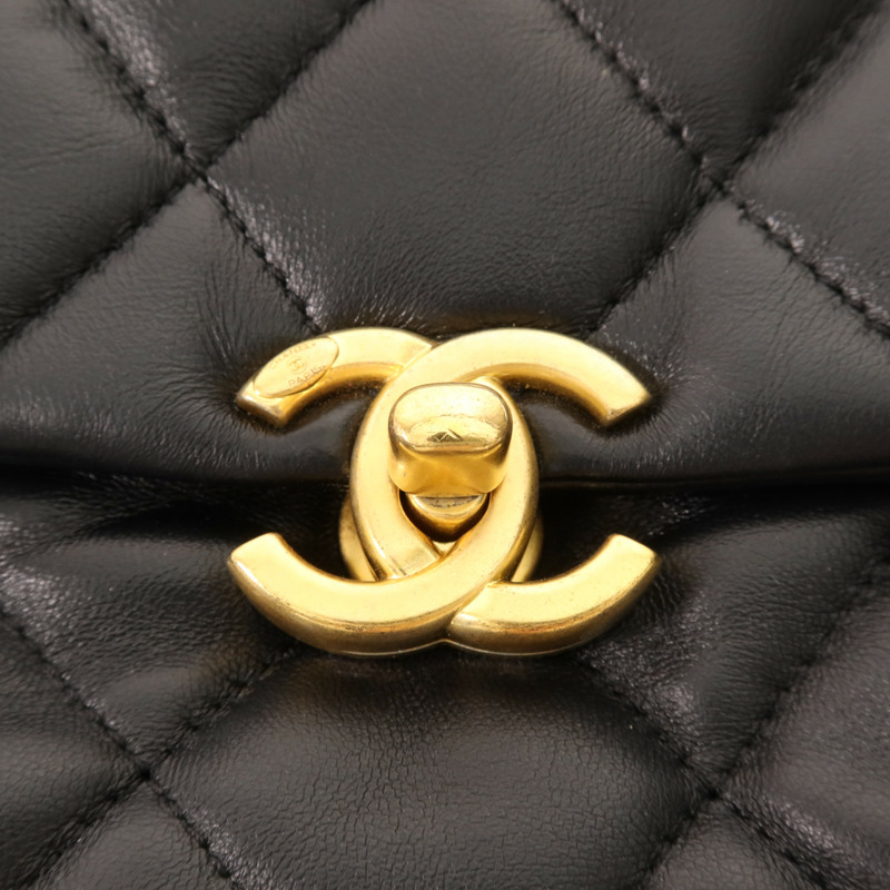 CHANEL 羊皮皮革Chain Shoulder金扣鏈帶肩背袋-12