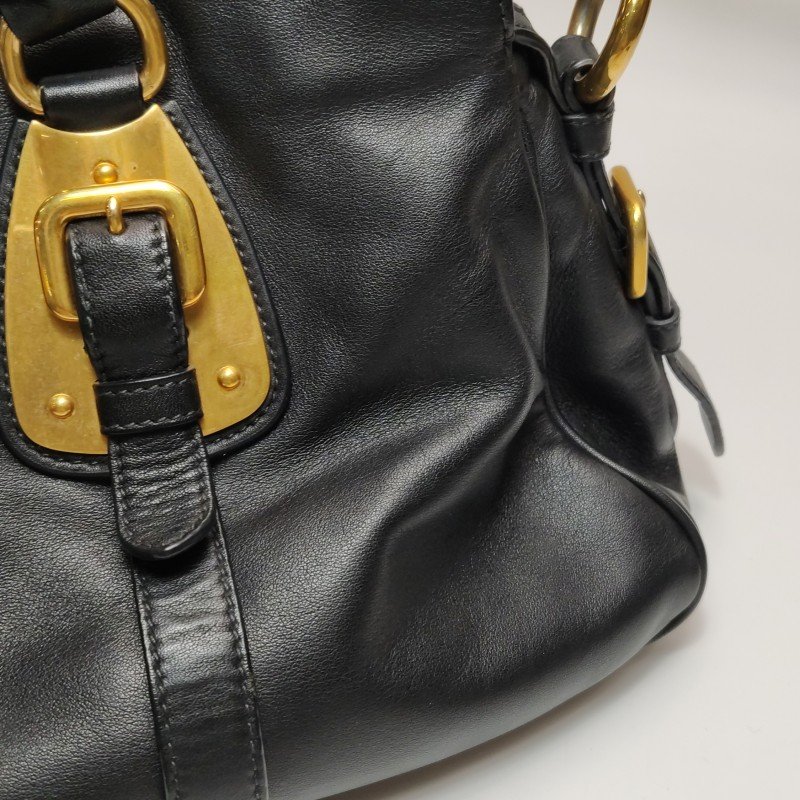 Prada牛皮純色字母Logo斜挎包單肩包-16