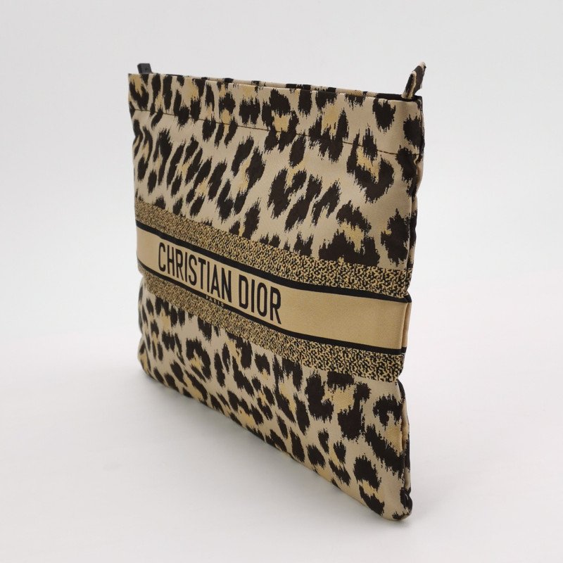 Dior尼龍布拼色字母Logo手拿包-1