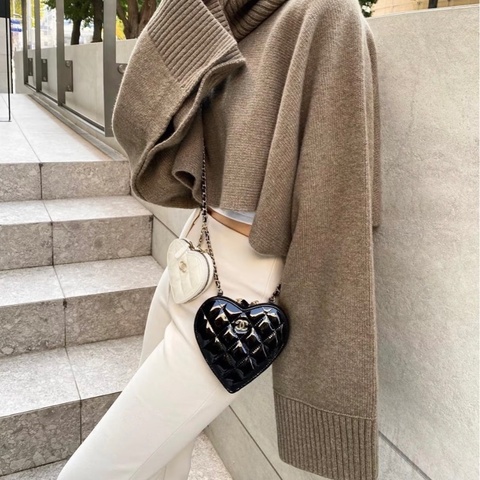 Chanel 23s 黑白愛心包 漆皮雙子星 芯片款 尺寸黑約15*12*2 白約11*9*2