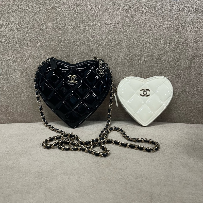 Chanel 23s 黑白愛心包 漆皮雙子星 芯片款 尺寸黑約15*12*2 白約11*9*2-1