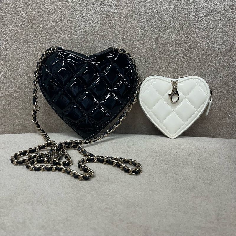 Chanel 23s 黑白愛心包 漆皮雙子星 芯片款 尺寸黑約15*12*2 白約11*9*2-3