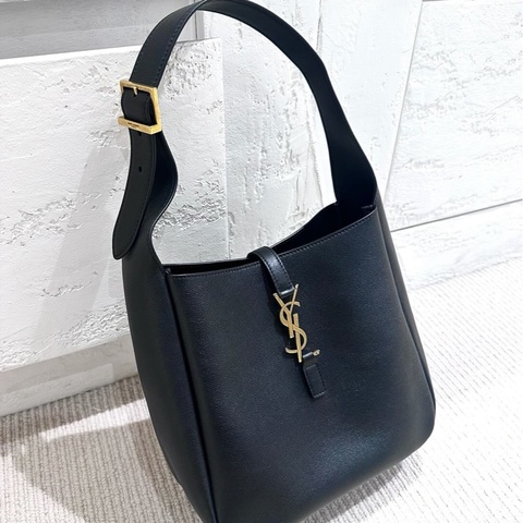 ［全🆕］YSL Hobo small LE5A7 金色 logo粒面牛皮 Hobo 小號 單肩袋 713938AAAUQ1000