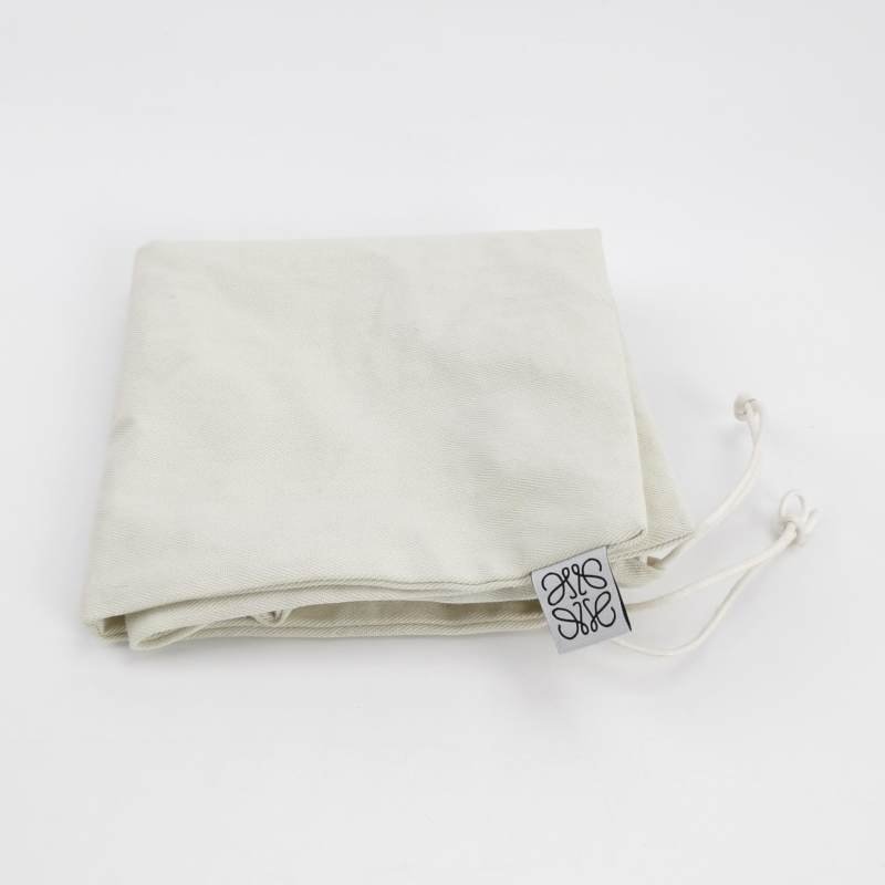 Loewe Joyce牛皮純色logo圓環斜挎包單肩包-8