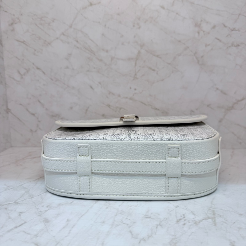 GOYARD白色老花郵差包-4