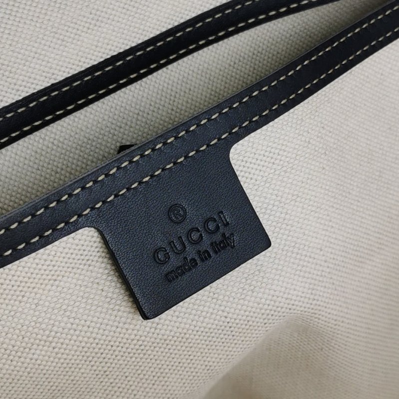 Gucci牛皮雙G老花皮標logo斜挎包行李箱包-7