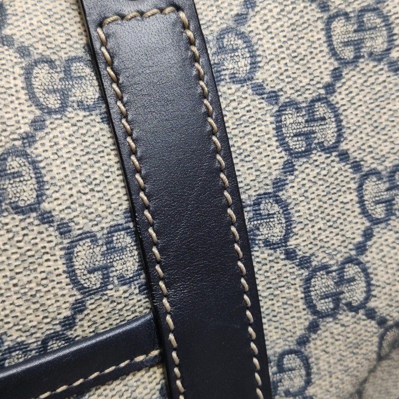 Gucci牛皮雙G老花皮標logo斜挎包行李箱包-11