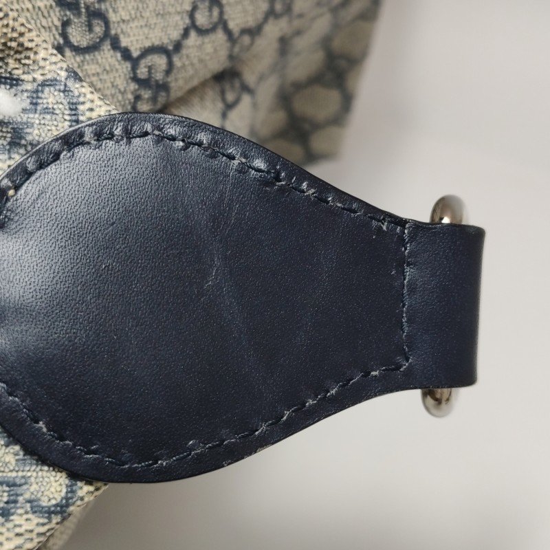 Gucci牛皮雙G老花皮標logo斜挎包行李箱包-17