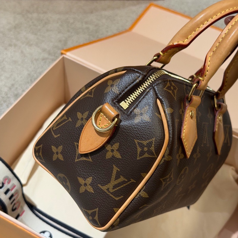 【✨99%新】LV speedy 20 經典老花手提斜挎包搭黑色肩帶芯片款-9
