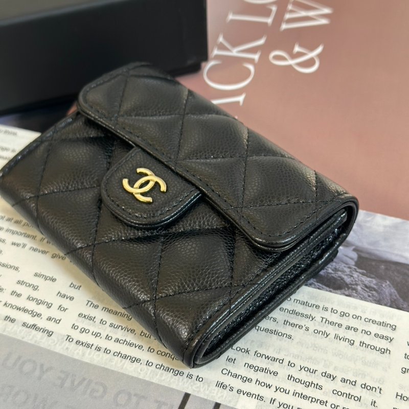 CHANEL 經典粒面牛皮雙層口蓋卡包 - 黑金-3