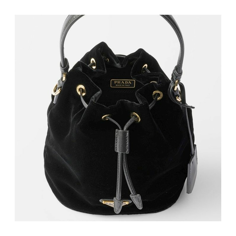 PRADA 納帕皮革細節天鵝絨迷你包 1BE067 V WOM 2C7Q F0002-2