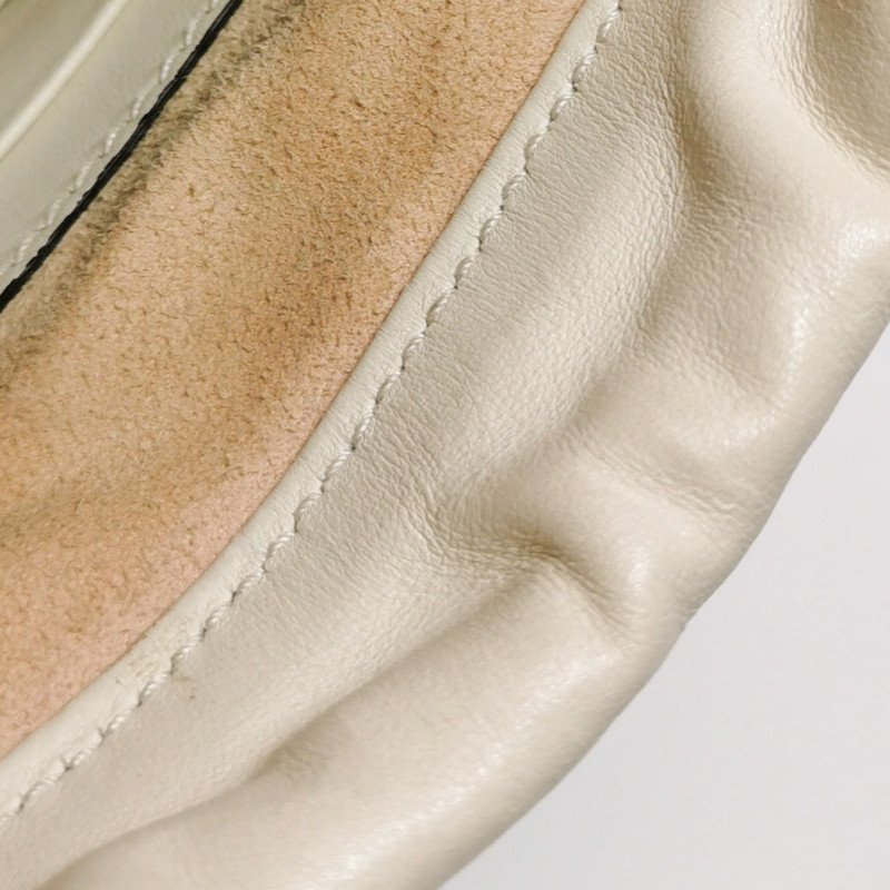 Gucci GG Marmont迷你牛皮V紋絎縫雙G標誌水桶包斜挎包單肩包-9