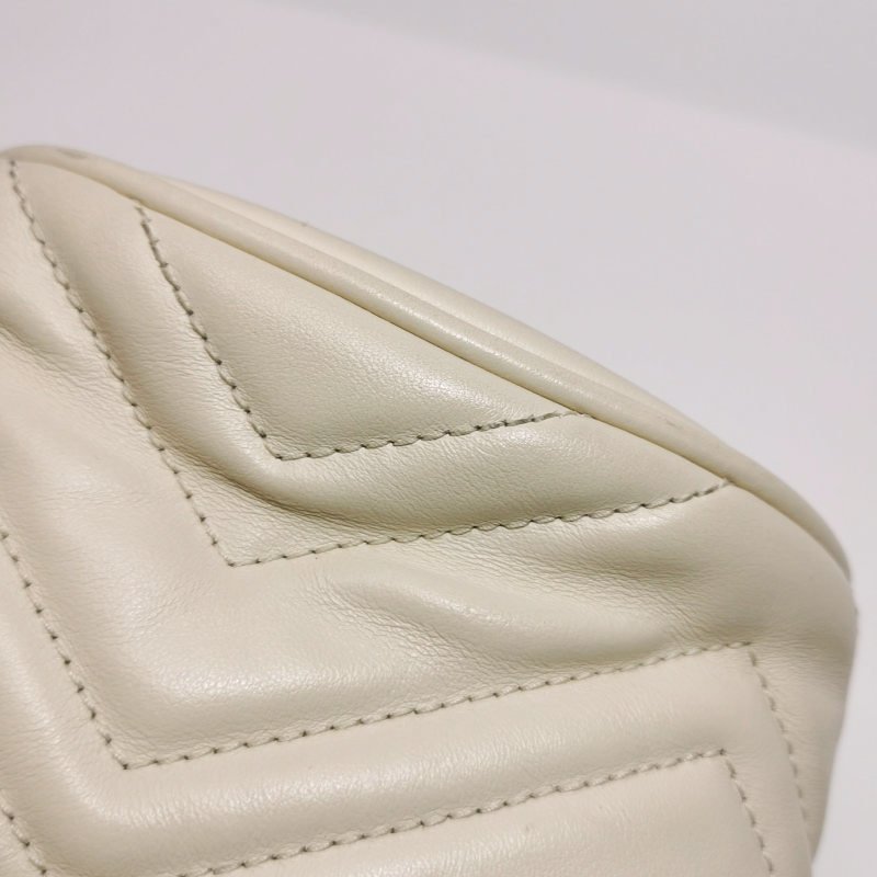 Gucci GG Marmont迷你牛皮V紋絎縫雙G標誌水桶包斜挎包單肩包-19