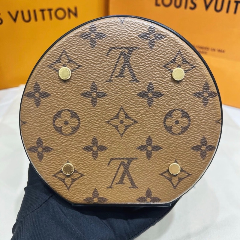 【全新  帶膜  送禮 12月收據】LV Cannes老花發財桶-7