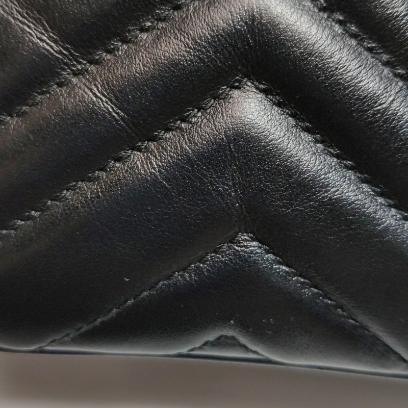 Gucci GG Marmont中號牛皮V紋絎縫雙G標誌口蓋包單肩包-18