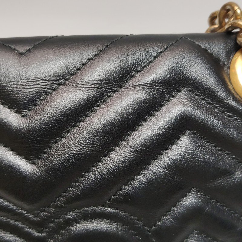 Gucci GG Marmont中號牛皮V紋絎縫雙G標誌口蓋包單肩包-19