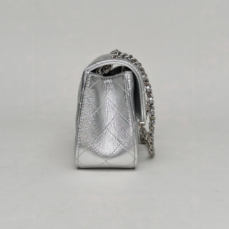 CHANEL 銀色荔枝牛皮晶片開銀扣雙C調節肩帶25BCF口蓋包大Mini肩背包-3