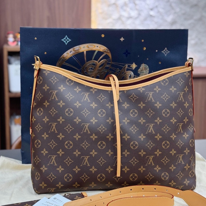 【全新✨大全套✨12月購證】Lv carryall 中號-1
