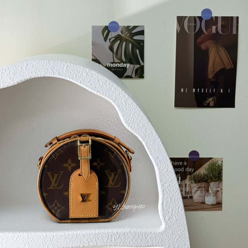Lv 原花Mini圓餅包Boite Chapeau M44699-0
