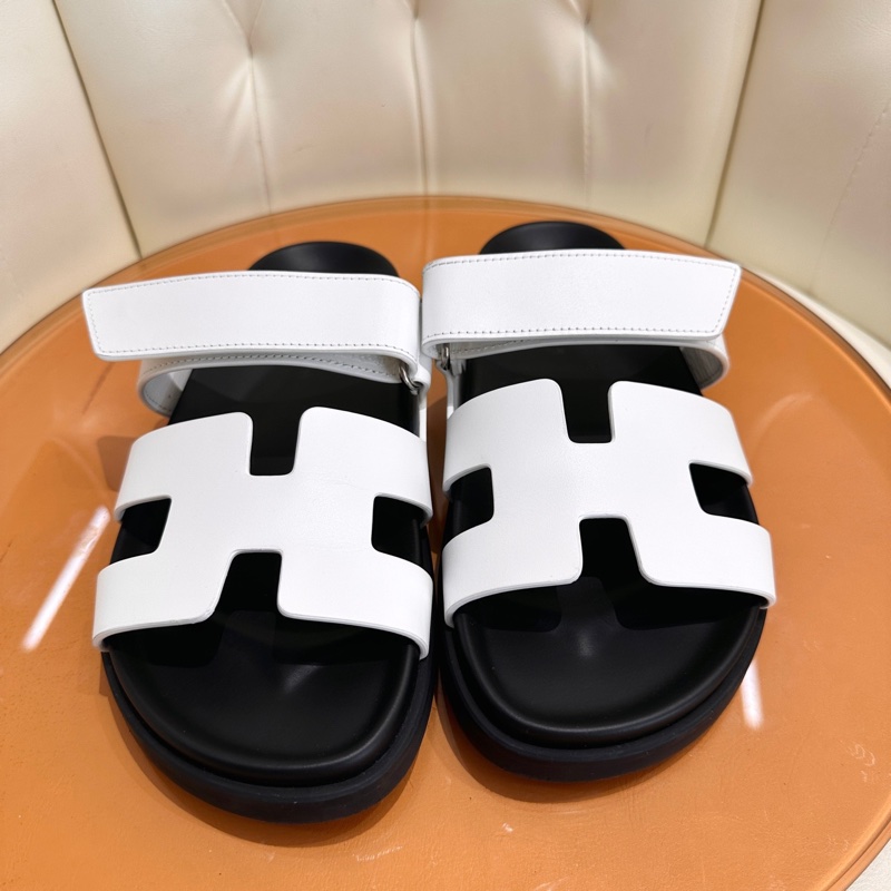 Hermes愛馬仕 經典白色二舅鞋拖鞋 37.5碼 熱門時尚單品 休閒百搭 慵懶隨性 四季都可以穿-1