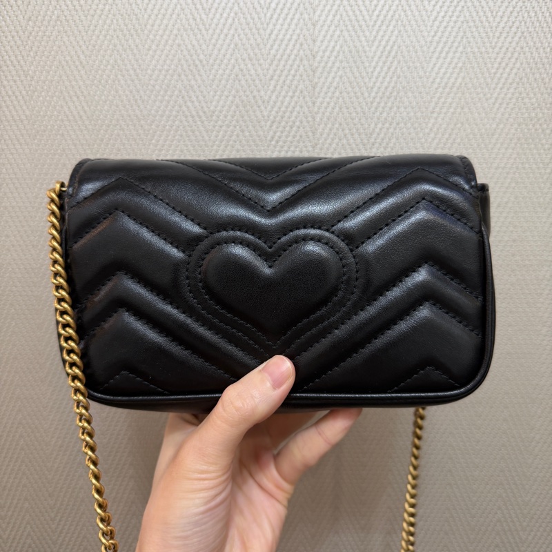 Gucci 黑牛皮霧金釦Super mini marmont斜背包-5