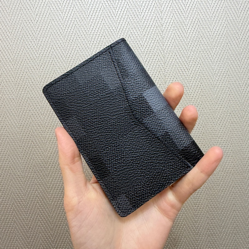 LV 黑灰漸層棋盤格對開卡夾M14928-4