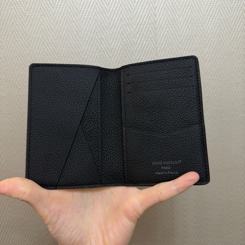 LV 黑灰漸層棋盤格對開卡夾M14928-7