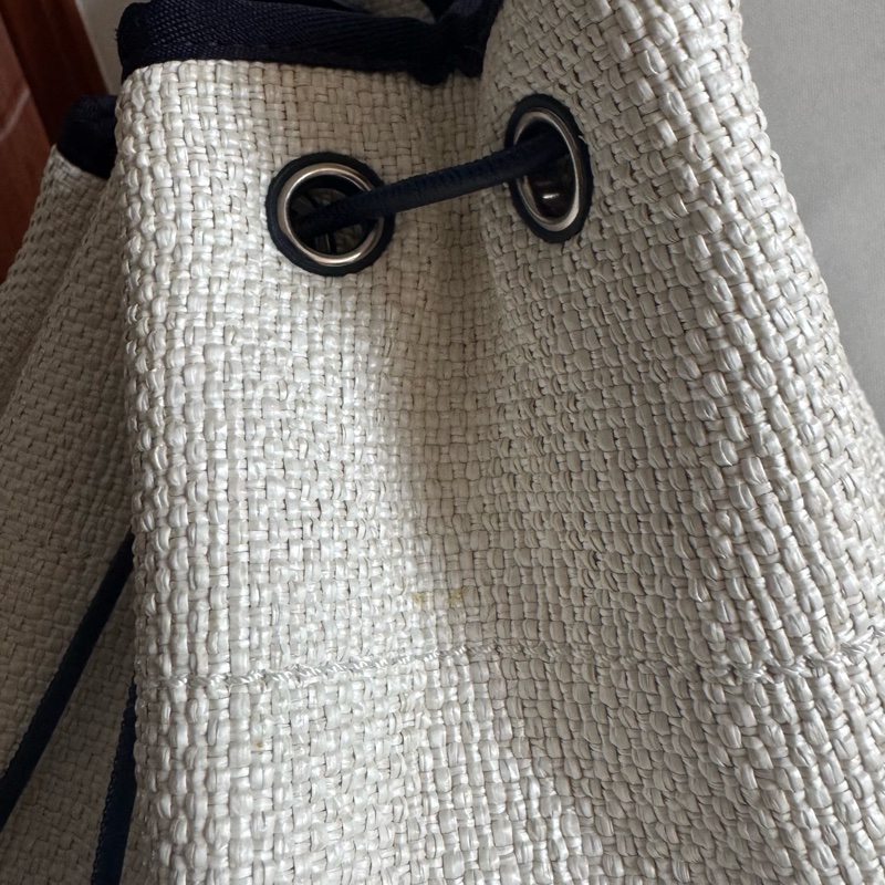 Chanel Deauville 白沙灘抽绳雙肩包熊猫配色-24