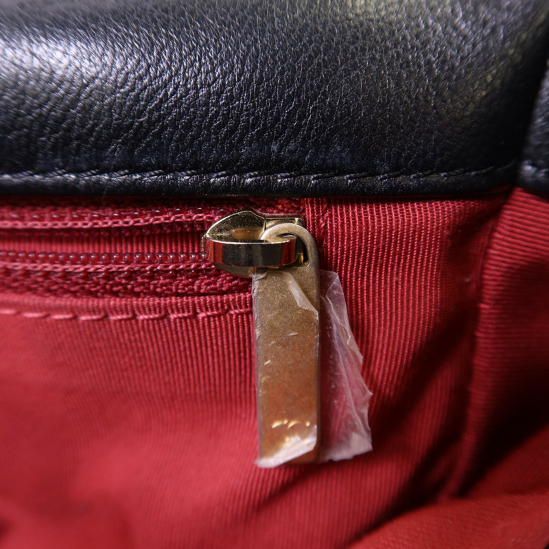 CHANEL 羊皮皮革Classic 19 Small鏈帶肩背袋-9