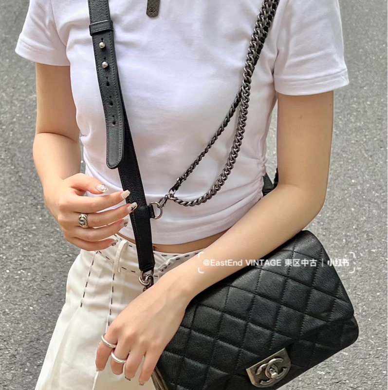 絕版款🈶購證❤️ 香奈兒 #黑銀 #cf25 雙鏈條 流浪 #鎖頭包-1