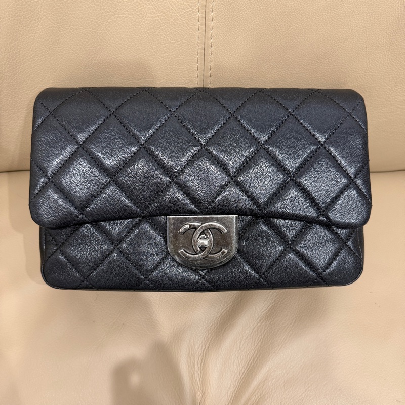 絕版款🈶購證❤️ 香奈兒 #黑銀 #cf25 雙鏈條 流浪 #鎖頭包-7